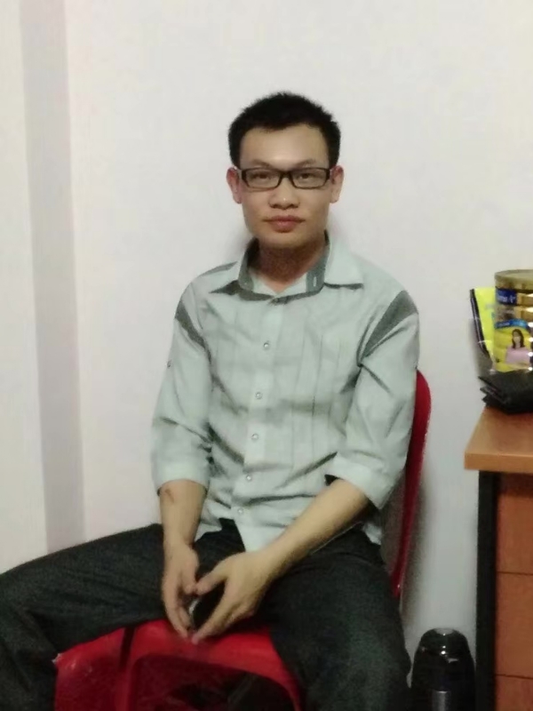 坚强不屈的第一张照片--晋江交友网
