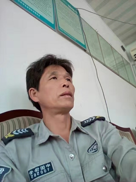 卧窗听雨的第一张照片--晋江交友网