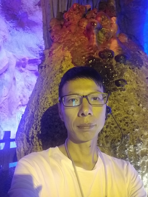红叶的第一张照片--晋江交友网
