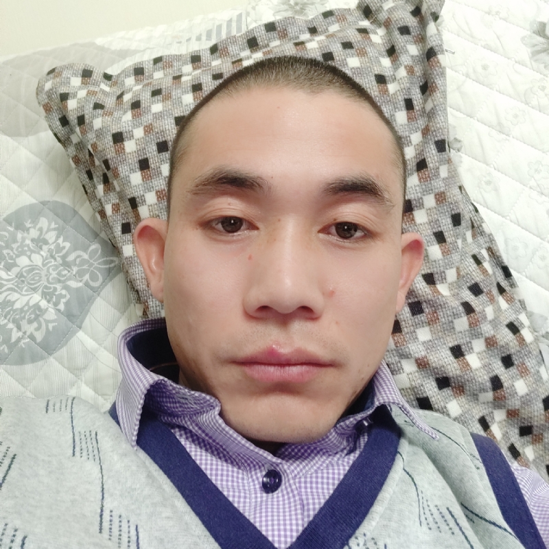 龙飞的第一张照片--晋江交友网