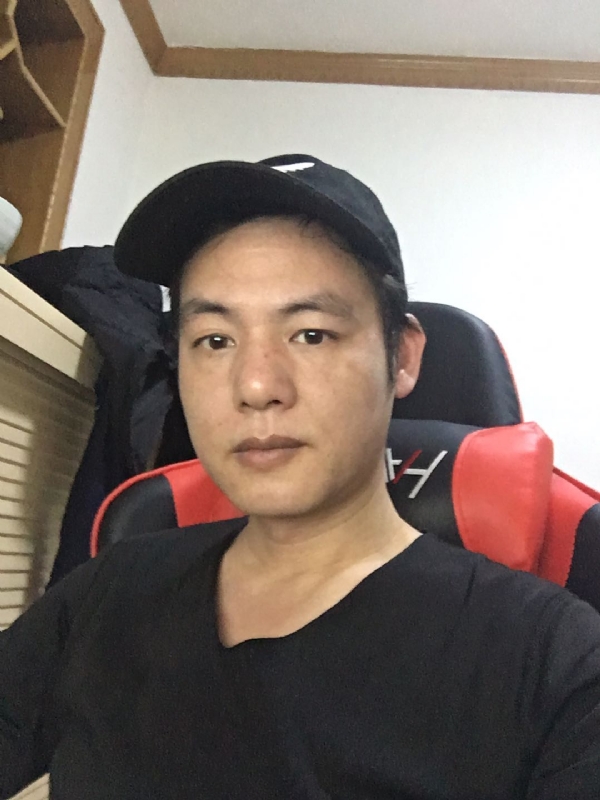 扛枪打鸟的第一张照片--晋江交友网