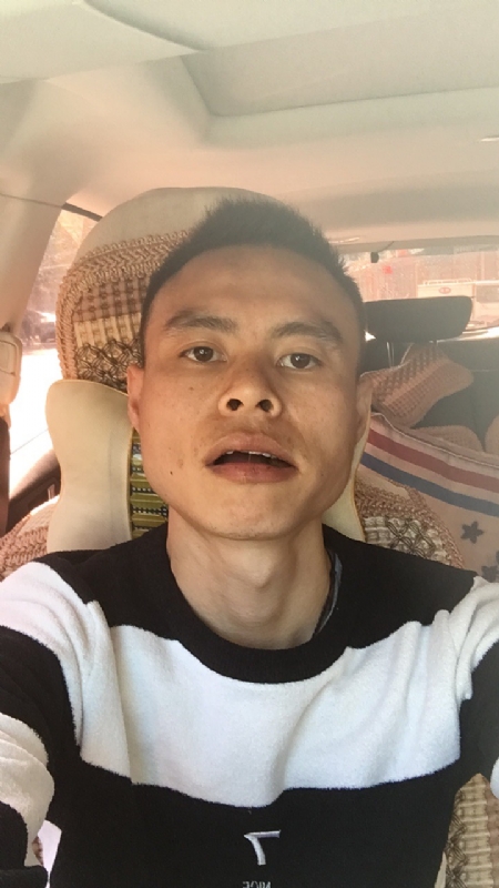 小何的第一张照片--晋江交友网