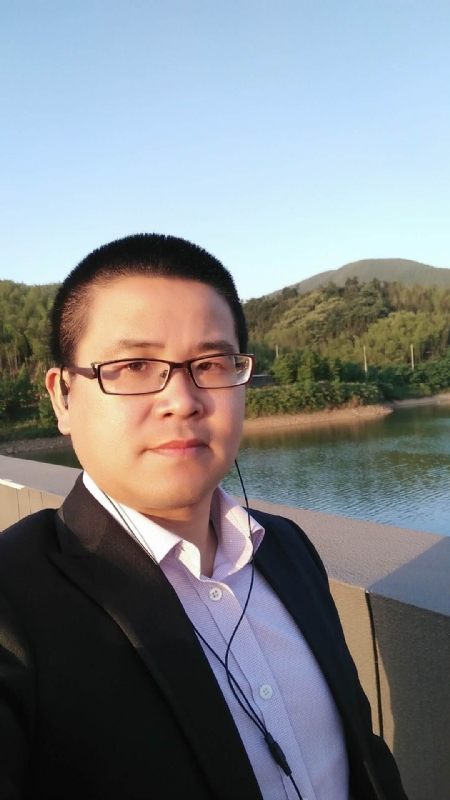 顾律师的第三张照片--晋江交友网