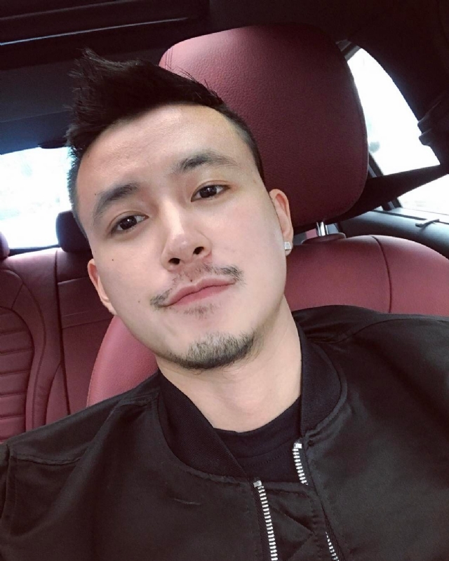 隆刘的第一张照片--晋江交友网