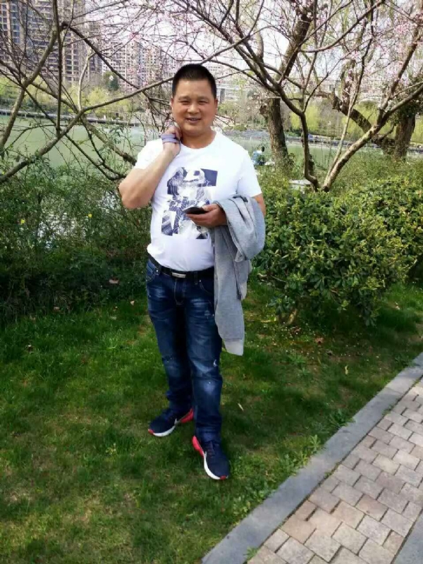 纯爷们的第一张照片--晋江交友网