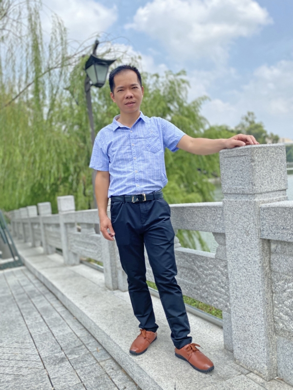奇峰向阳的第一张照片--晋江交友网
