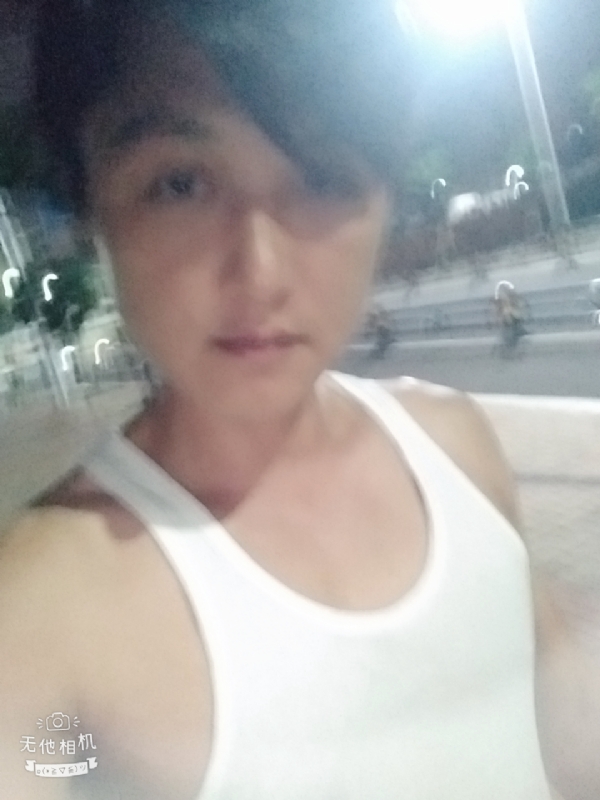 弟弟的第一张照片--晋江交友网