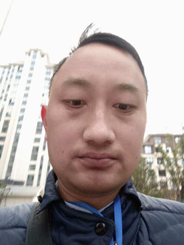 老男人的第一张照片--晋江交友网
