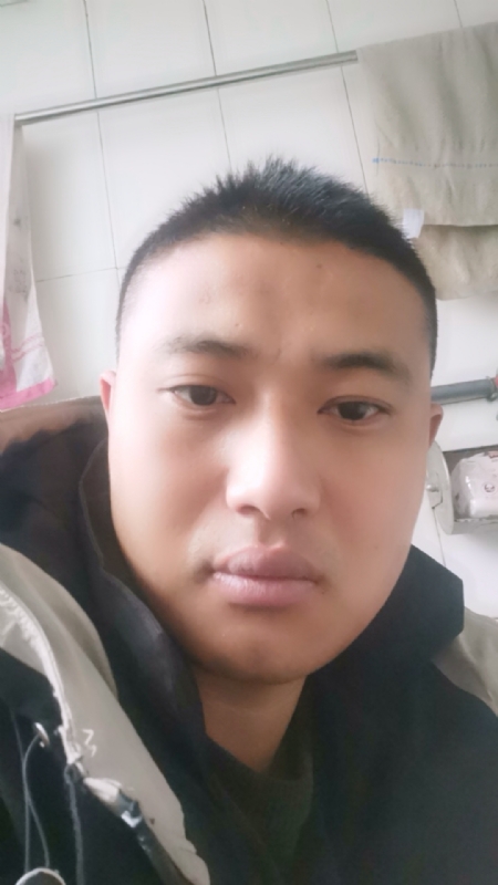 烟花再美不过瞬间的第一张照片--晋江交友网
