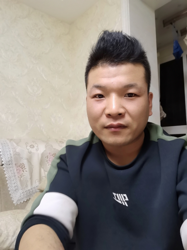 小猪猪的第一张照片--晋江交友网