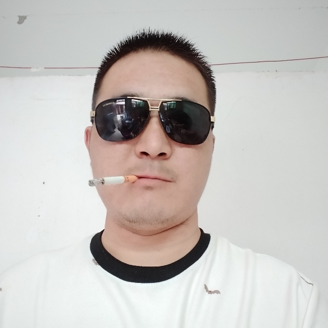 白伟伟的第一张照片--晋江交友网