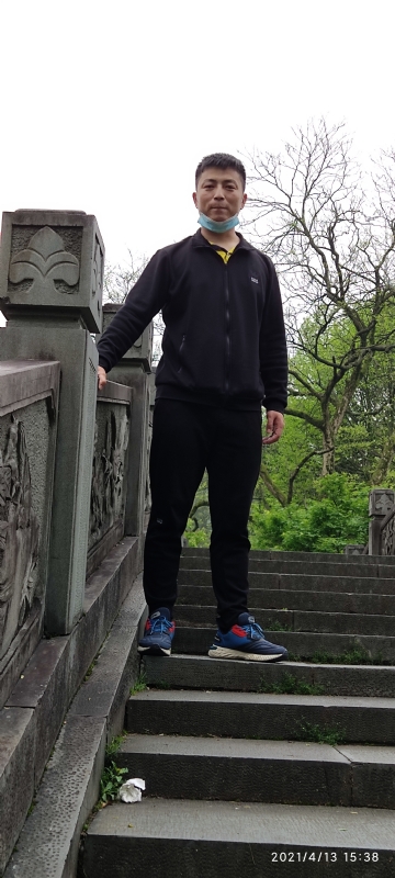 翁的第一张照片--晋江交友网