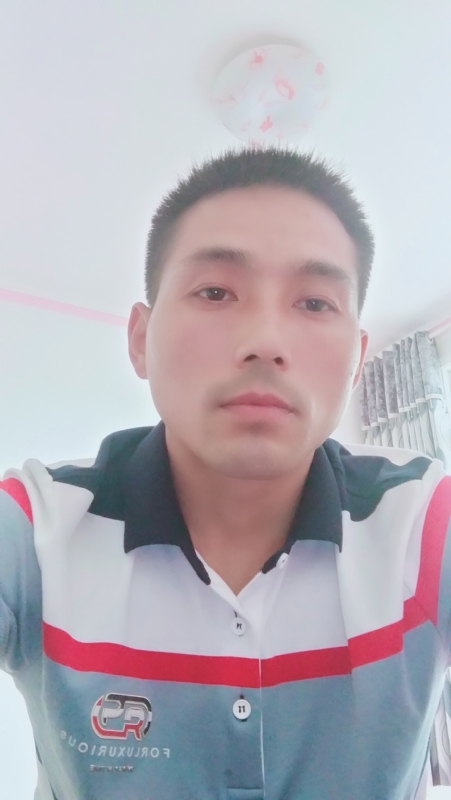 染红尘世的第二张照片--晋江交友网
