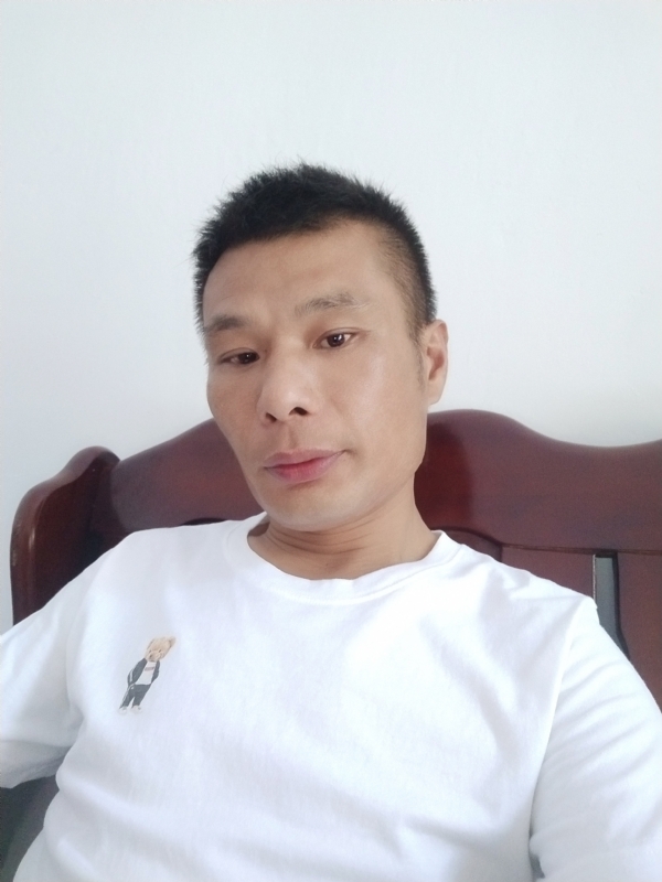 年少轻狂的第一张照片--晋江交友网