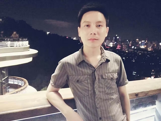 幕秋的第一张照片--晋江交友网