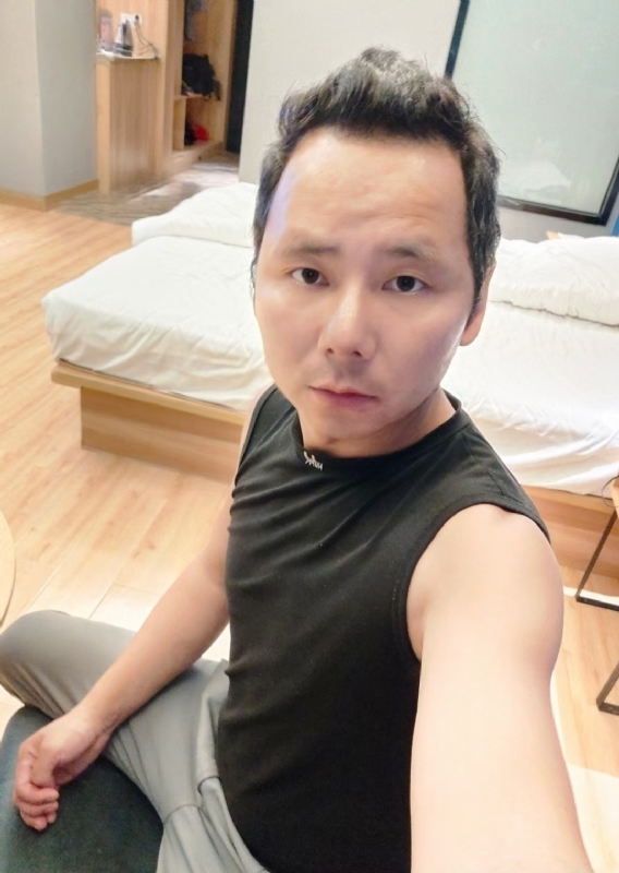 爱远的要命的第一张照片--晋江交友网
