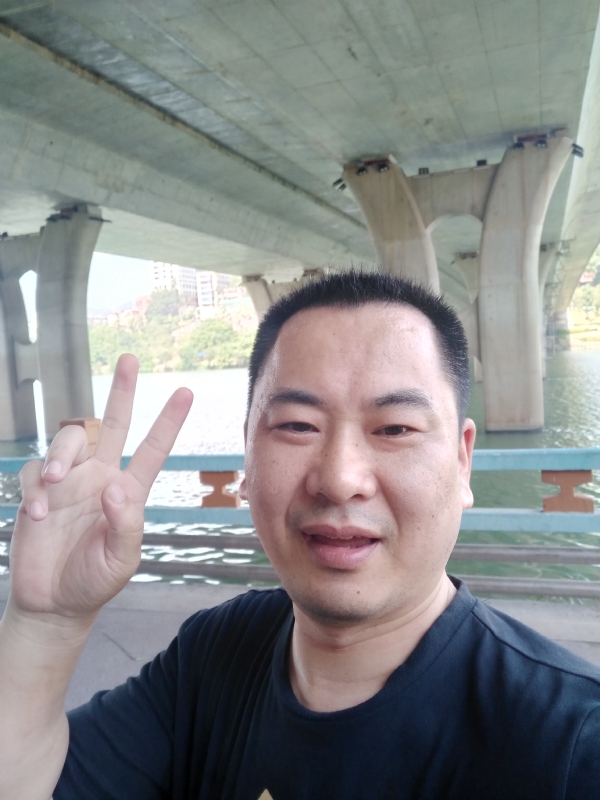 上人的第一张照片--晋江交友网
