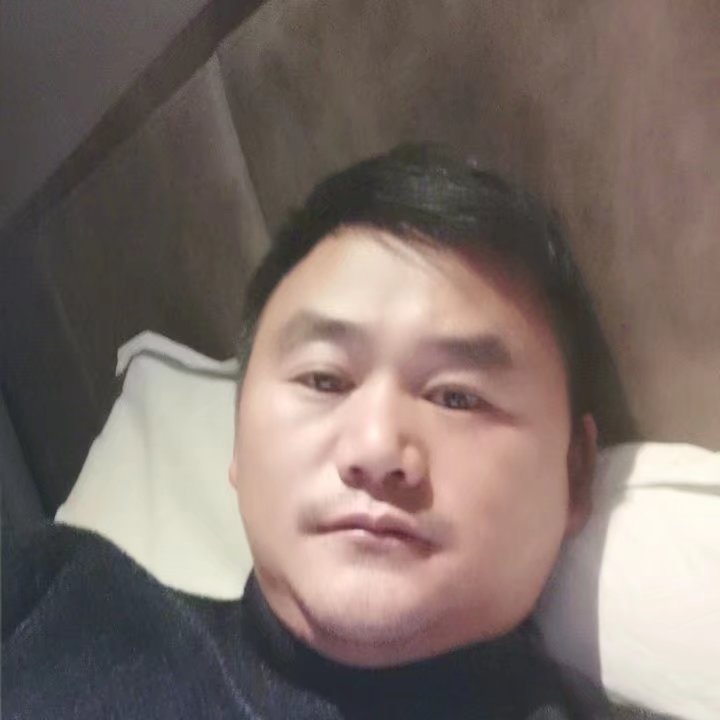 奔跑的第四张照片--晋江交友网