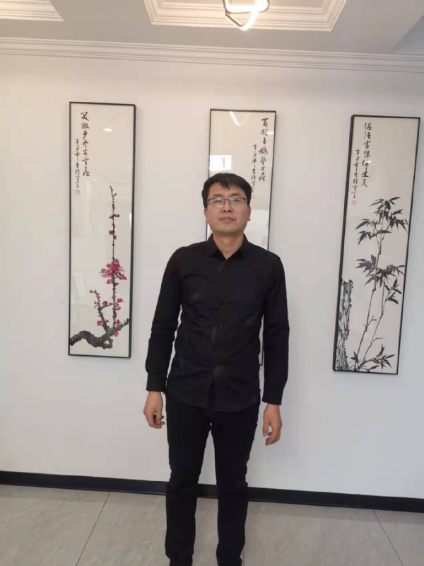 情义比天高的第一张照片--晋江交友网