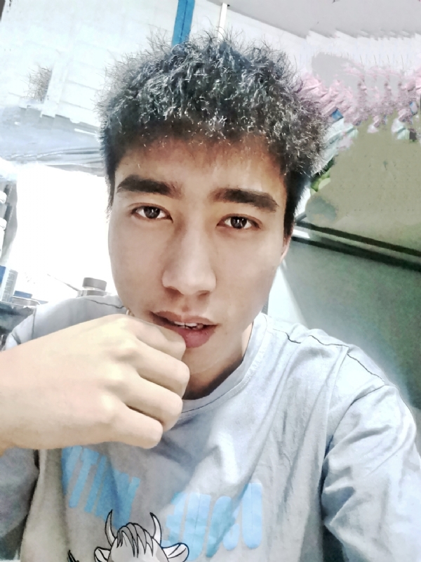 未来可期的第一张照片--晋江交友网