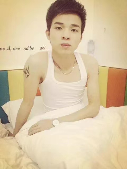 风雨同舟的第一张照片--晋江交友网