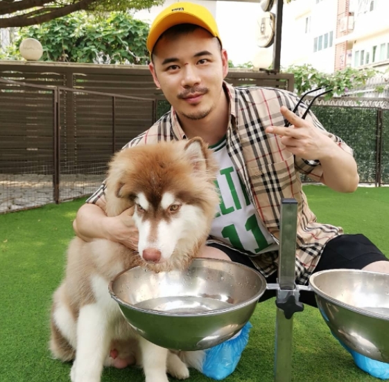 坚持的第一张照片--晋江交友网