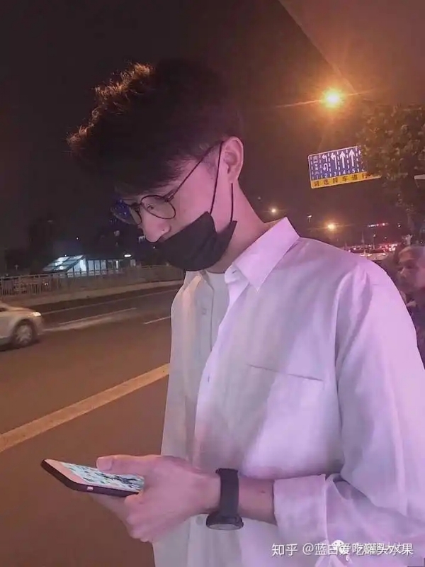 情圣的第二张照片--晋江交友网