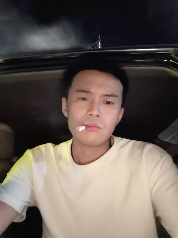 爱睡觉的土拨鼠的第一张照片--晋江交友网