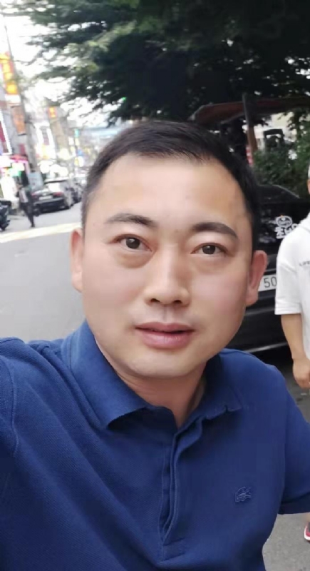 李龙的第一张照片--晋江交友网
