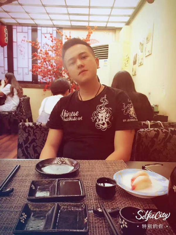 夏天的第四张照片--晋江交友网