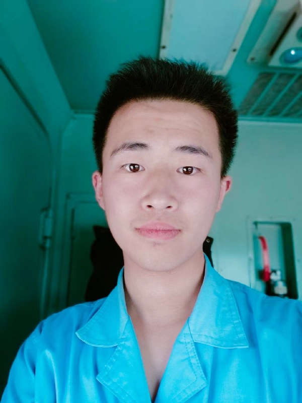 生而为人的第三张照片--晋江交友网
