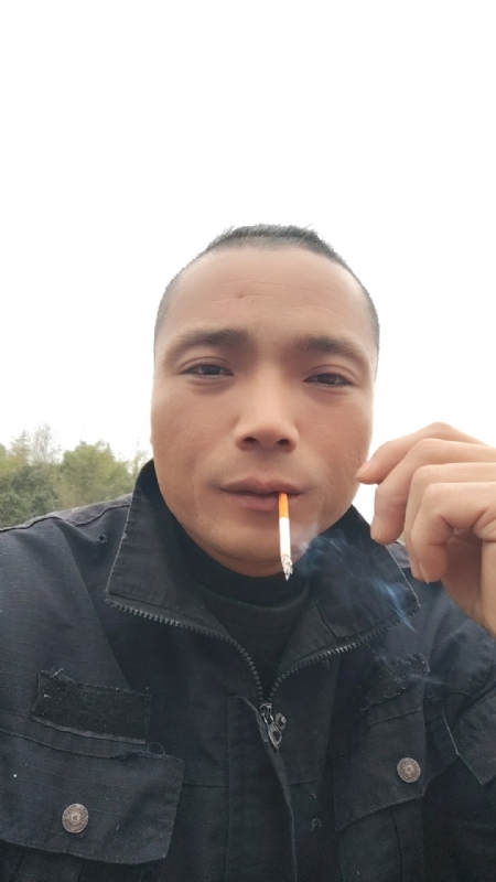 伯爵的第一张照片--晋江交友网