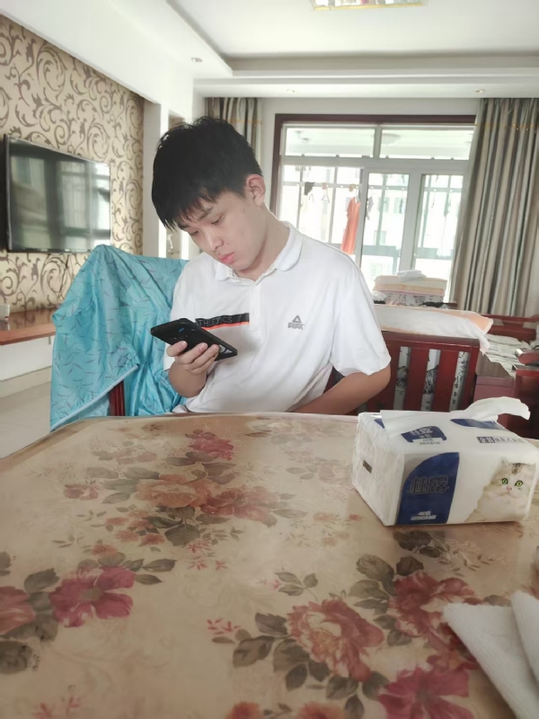 铁在烧的第一张照片--晋江交友网
