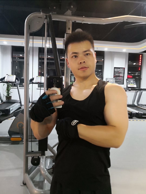范迪塞尔的第二张照片--晋江交友网