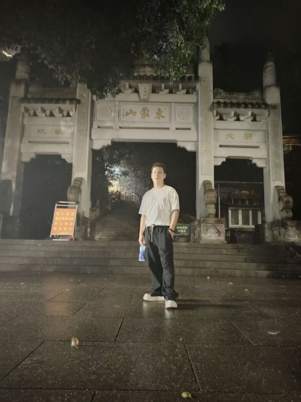 慕晨的第一张照片--晋江交友网